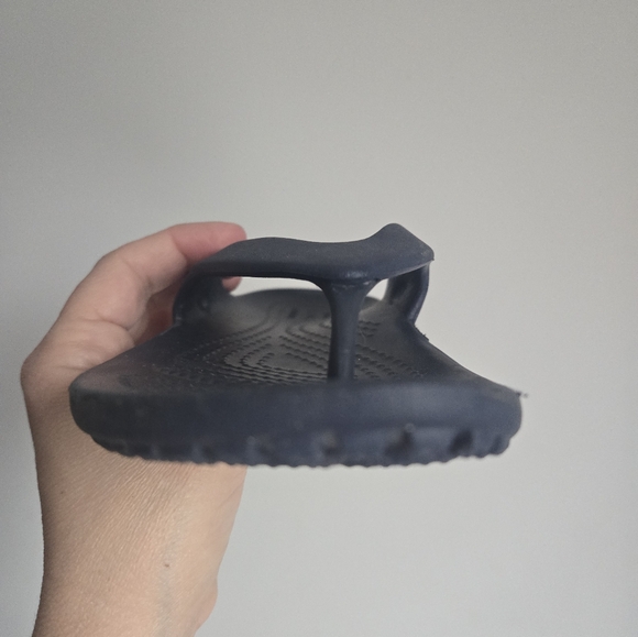 CROCS Dark Blue Women's Sandals - Picture 11 of 16